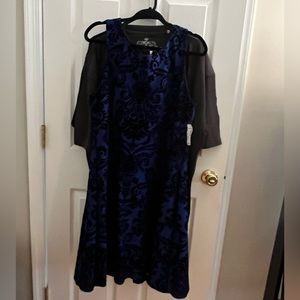 Dressbarn blue dress with black velvet paisley appliqué NWT size 18W